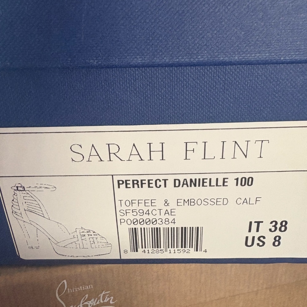 Sarah Flint "Perfect Danielle 100" - Picture 2 of 5